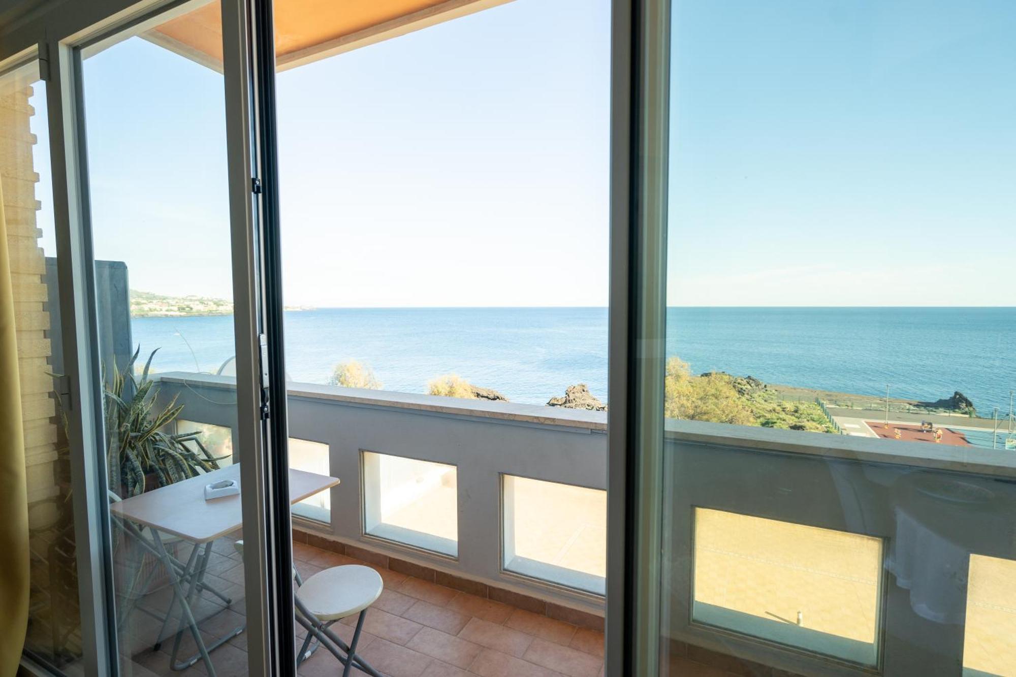 Perla Marina Sea View Apartment Catânia Exterior foto
